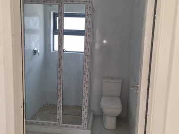 3 Bedroom Flat & Apartment