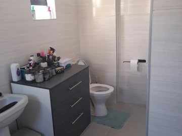 3 Bedroom Flat & Apartment